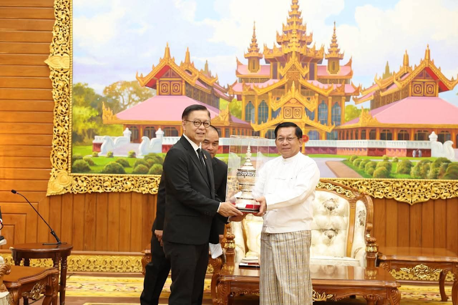 Thai Foreign Minister Makes One-Day Trip to Naypyitaw
