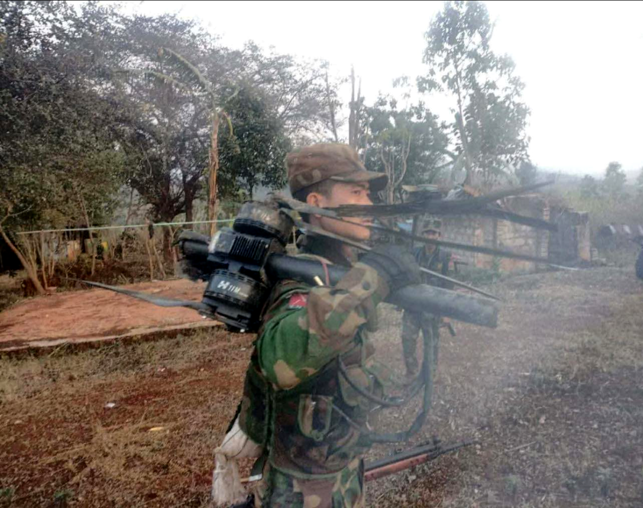 Who benefits from the fighting between two members of the Northern Brotherhood Alliance?